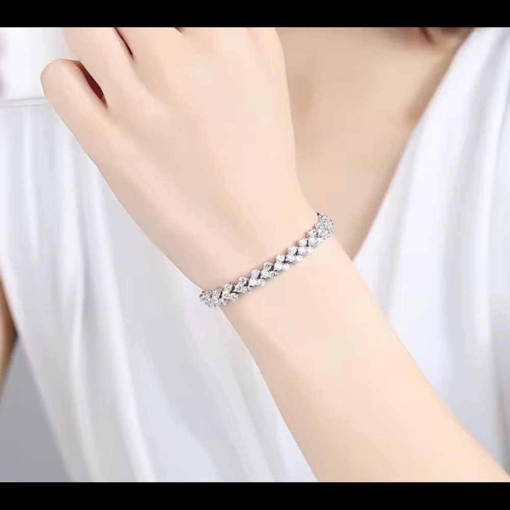 14k White Gold over Silver White Sapphire Diamond Bracelet! - Picture 5 of 5